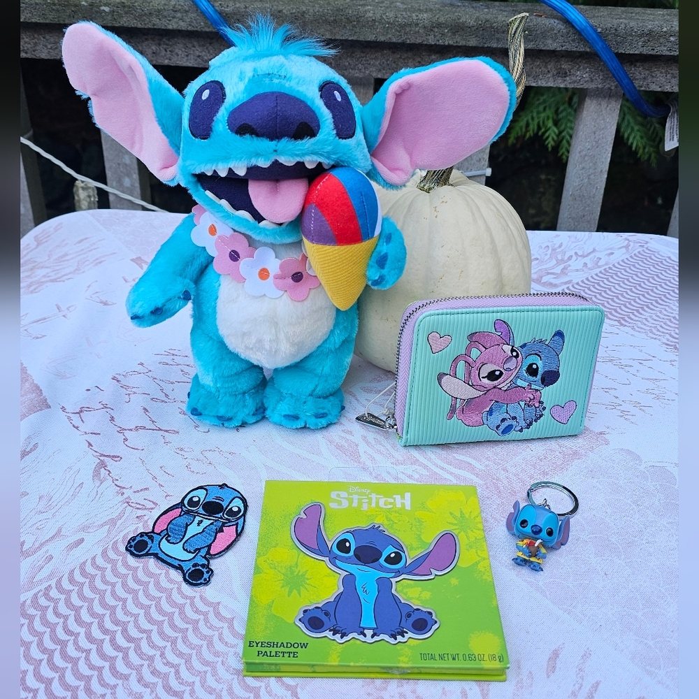 Disney Stitch and Lilo Colorful Accessories Set